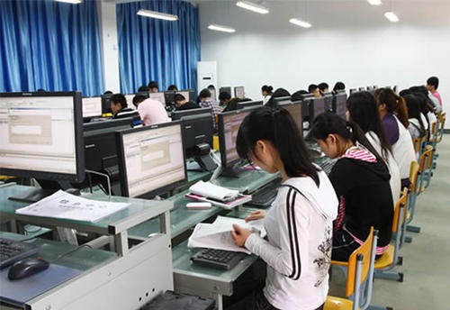 武汉市东西湖职业技术学校计算机应用专业
